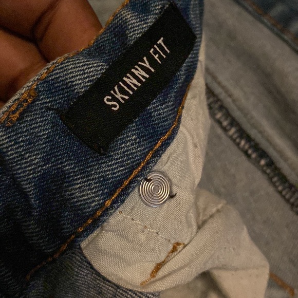 Forever 21 Skinny Jeans / Vintage & Distressed. - Picture 4 of 4